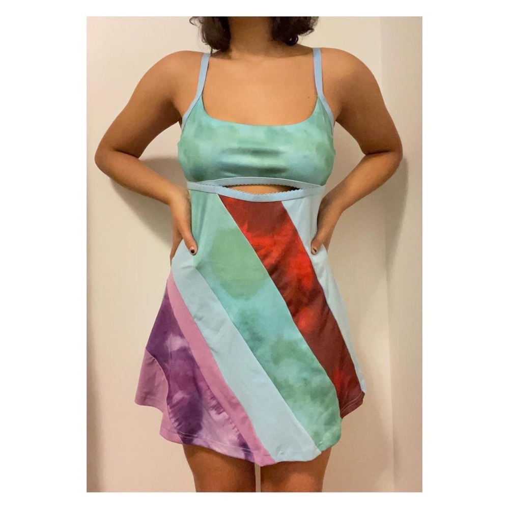 13 going on 30 dress • never worn • tag still attached